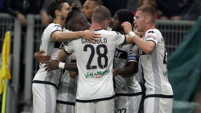 Milano 26 / Ottobre /, 2019 Nona giornata di Campionato Serie A Tim 2019-20
Internazionale - Parma
ph dmfoto / Silpress
Nella foto - Kouassi Gervais Yao - Gervinho. Esultanza goal 2-1