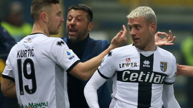 Parma 13 / Gennaio /2020
Campionato 2019 - 20
19 Giornata
PARMA - LECCE
foto MORONI - SILPRESS
nella Foto - SIMONE IACOPONI. CON KURTIC E D'AVERSA ESULTANZA GOAL 1-0