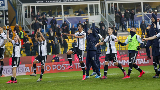 PARMA - ITALY, 26-01-20 - FOTO DI CASTALDI / SILPRESS, 21° GIORNATA DI CAMPIONATO SERIE A TIM - STADIO ENIO TARDINI - PARMA VS UDINESE, NELLA FOTO: PARMA SALUTA I SUOI TIFOSI A FINE PARTITA