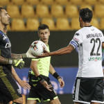 PARMA - ITALY, 22-07-20 - FOTO DI CASTALDI / SILPRESS, STADIO ENIO TARDINI - PARMA VS NAPOLI, NELLA FOTO: LUIGI SEPE (PARMA) E BRUNO ALVES (PARMA)