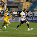 Photo LiveMedia/Nicolas Morassutti
Parma, Italy, October 01, 2022, Italian soccer Serie B match
Parma Calcio vs Frosinone Calcio
Image shows:
Franco Vazquez(Parma) and Daniel Boloca(Frosinone)
LiveMedia - World Copyright