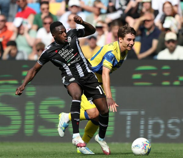 Ar Udine 18/04/2026 - campionato di calcio serie A / Udinese-Parma / foto Andrea Rigano/Image Sport
nella foto: Hassane Kamara-Adrian Bernabe